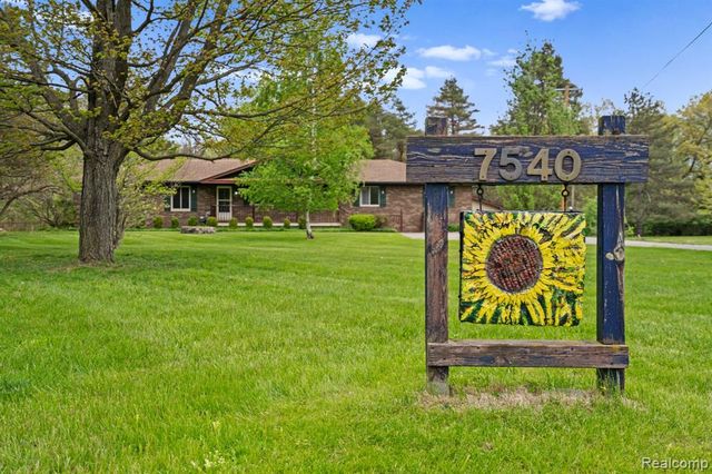 7540 Dexter Pinckney Road, Dexter, MI 48130
