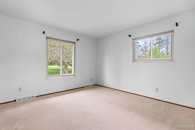7540 Dexter Pinckney Road, Dexter, MI 48130