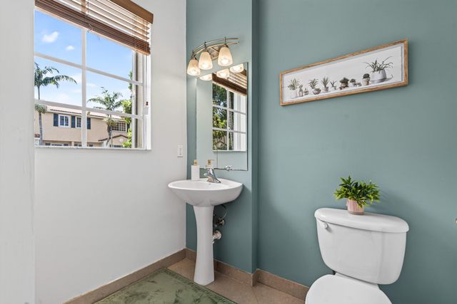 4607 Danson Way, Delray Beach, FL 33445