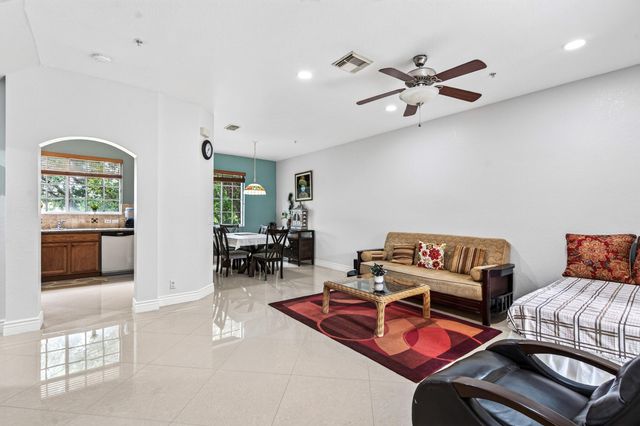 4607 Danson Way, Delray Beach, FL 33445