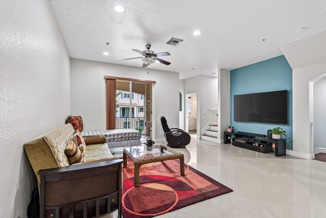 4607 Danson Way, Delray Beach, FL 33445