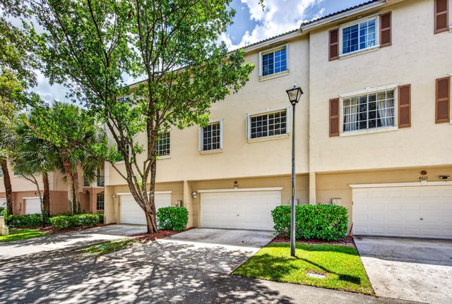 4607 Danson Way, Delray Beach, FL 33445