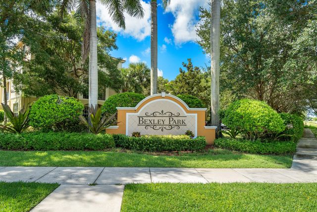 4607 Danson Way, Delray Beach, FL 33445