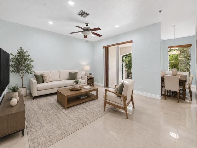 4607 Danson Way, Delray Beach, FL 33445