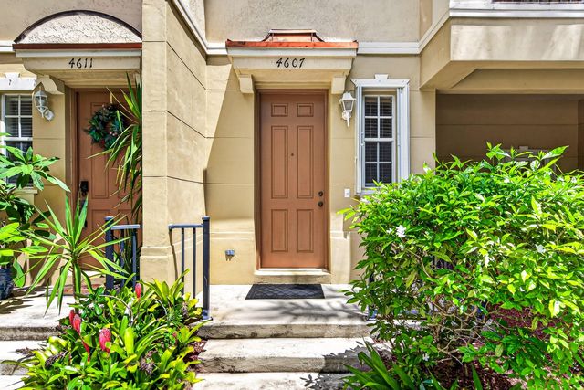 4607 Danson Way, Delray Beach, FL 33445