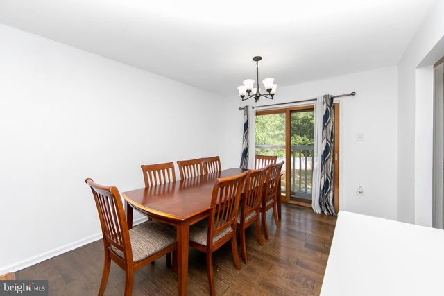 1 YORK TER, Sicklerville, NJ 08081
