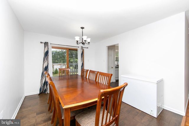 1 YORK TER, Sicklerville, NJ 08081