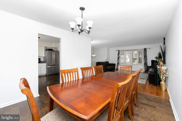 1 YORK TER, Sicklerville, NJ 08081