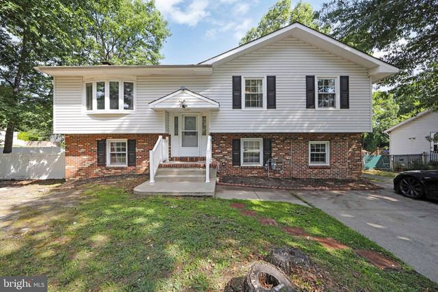 1 YORK TER, Sicklerville, NJ 08081