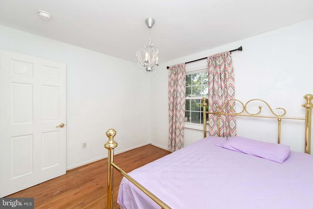 1 YORK TER, Sicklerville, NJ 08081