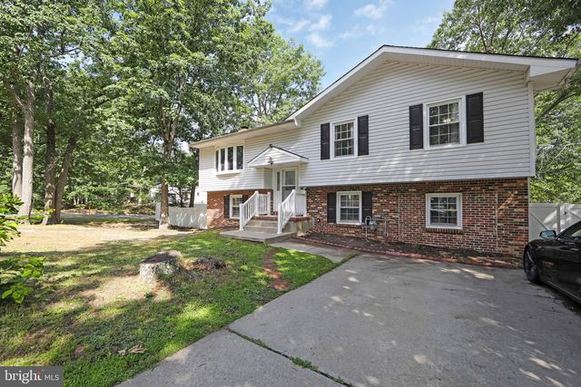 1 YORK TER, Sicklerville, NJ 08081