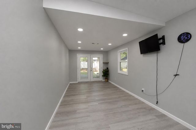 1 YORK TER, Sicklerville, NJ 08081