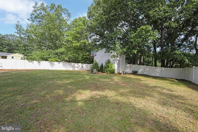 1 YORK TER, Sicklerville, NJ 08081