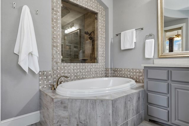 1933 Snapdragon Road, Frisco, TX 75033