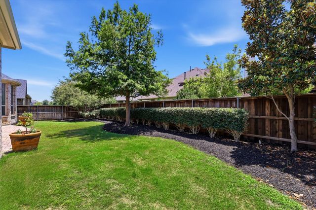 1933 Snapdragon Road, Frisco, TX 75033