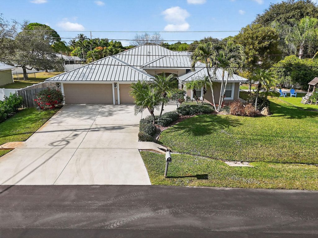 3221 SE Quay Street, Port St. Lucie, Port St Lucie, FL 34984