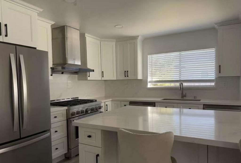 Image 6 of property listing at 1379 Miller Avenue, San Jose, CA 95129