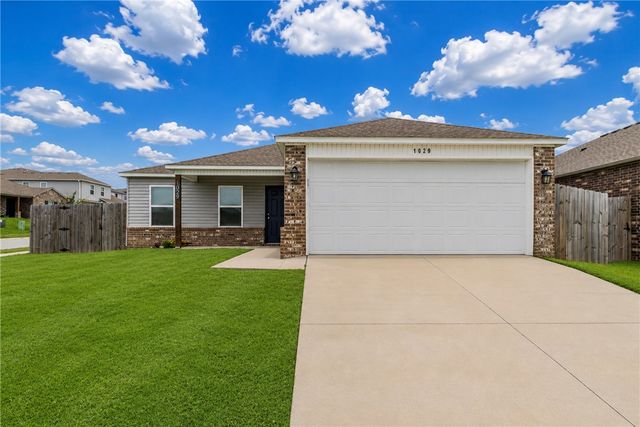 1029 S Brambling Lane, Fayetteville, AR 72701