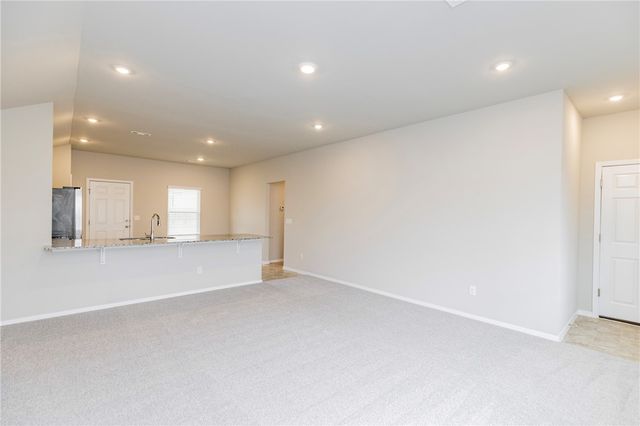 1029 S Brambling Lane, Fayetteville, AR 72701