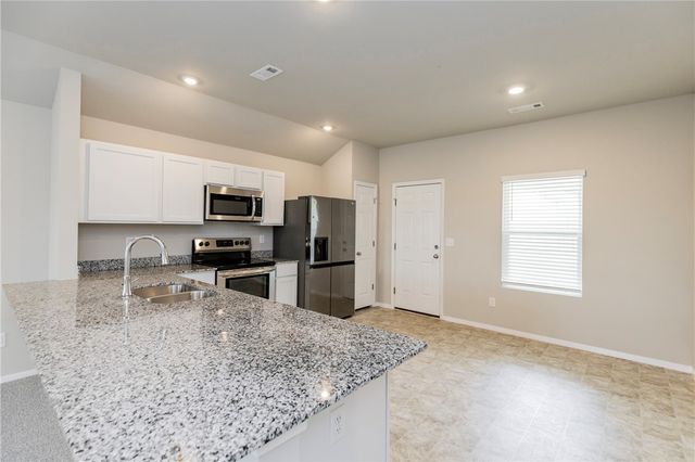 1029 S Brambling Lane, Fayetteville, AR 72701