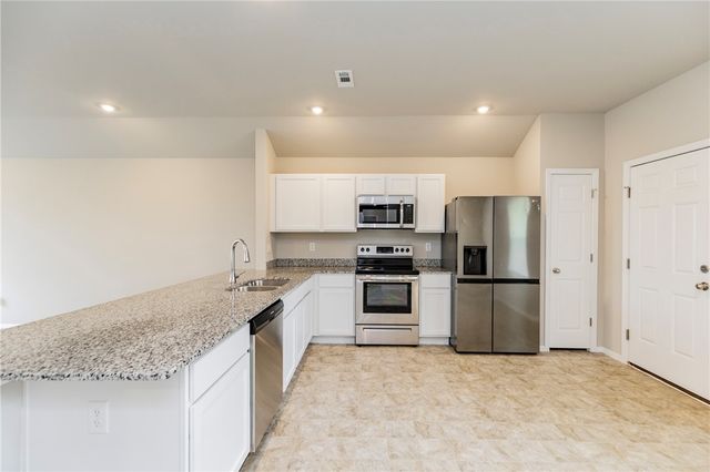 1029 S Brambling Lane, Fayetteville, AR 72701