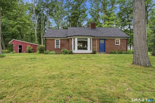 529 Pomfret Street, Putnam, CT 06260