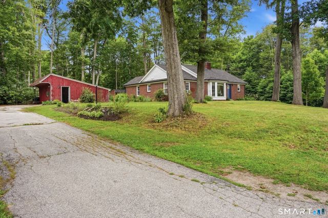529 Pomfret Street, Putnam, CT 06260