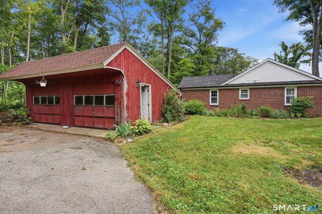 529 Pomfret Street, Putnam, CT 06260