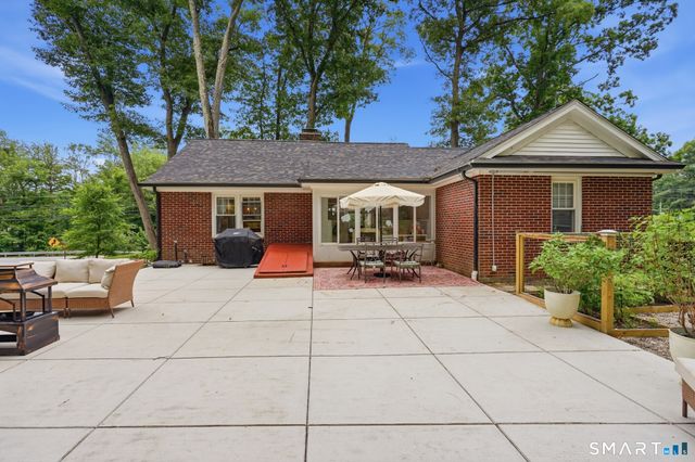 529 Pomfret Street, Putnam, CT 06260