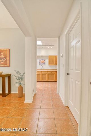 1223 E Camino Diestro, Oro Valley, AZ 85704