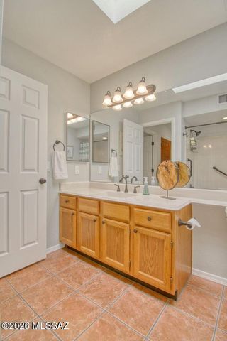 1223 E Camino Diestro, Oro Valley, AZ 85704