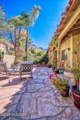 1223 E Camino Diestro, Oro Valley, AZ 85704
