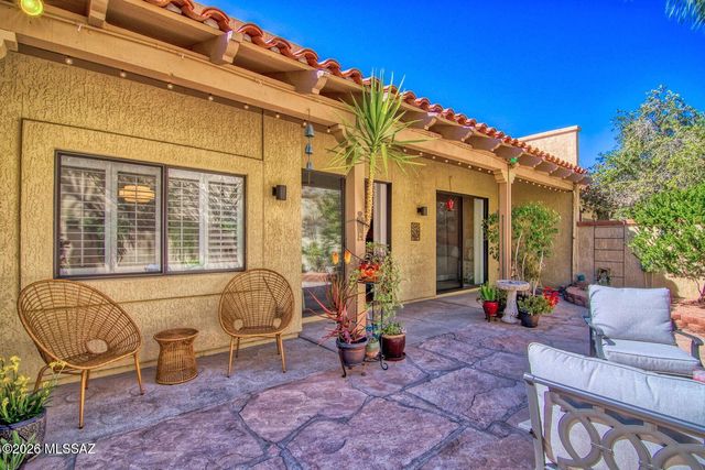 1223 E Camino Diestro, Oro Valley, AZ 85704