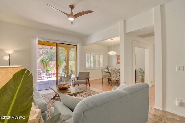 1223 E Camino Diestro, Oro Valley, AZ 85704