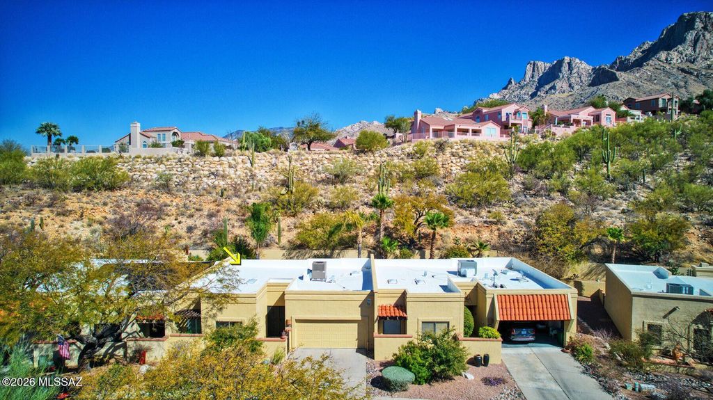 1223 E Camino Diestro, Oro Valley, AZ 85704