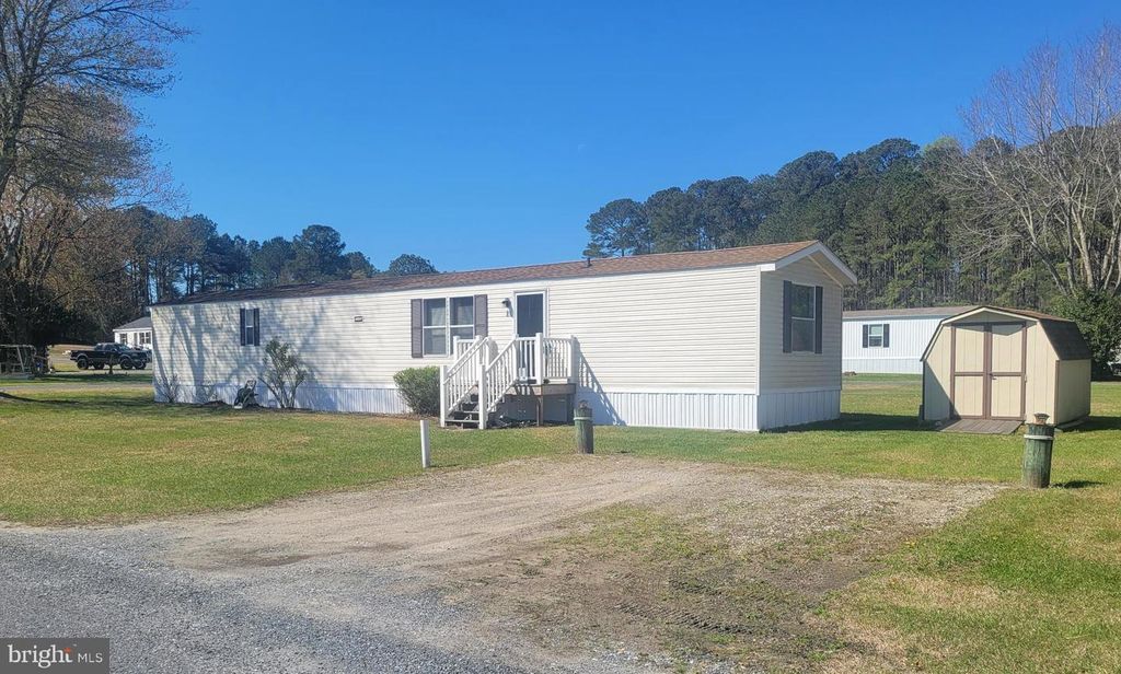 Image 1 of property listing at 10323 HENRY ROAD #8, Berlin, MD 21811