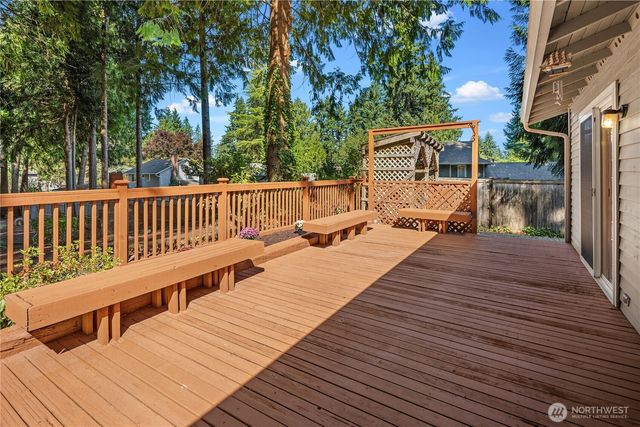 1839 225th Place NE, Sammamish, WA 98074
