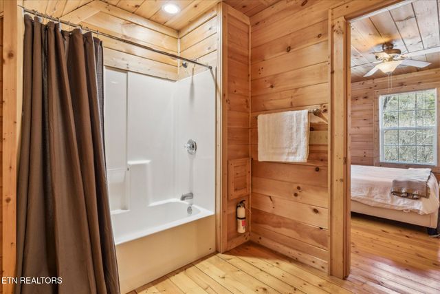 228 Tolliver Tr, Townsend, TN 37882