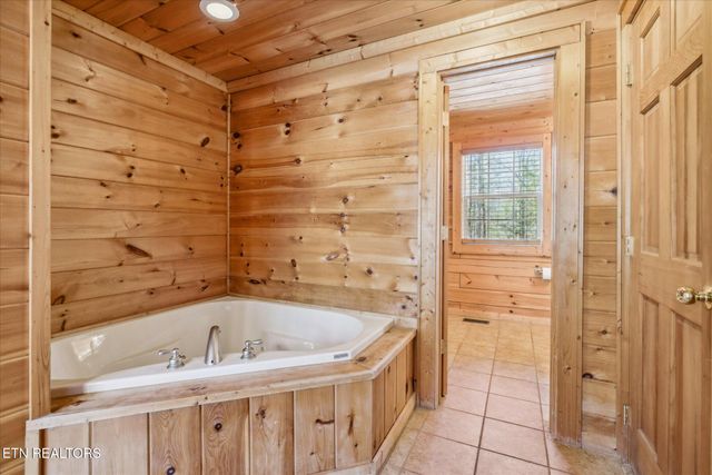 228 Tolliver Tr, Townsend, TN 37882