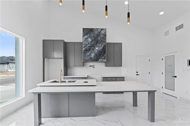 4124 Alexia Lane, Edinburg, TX 78542