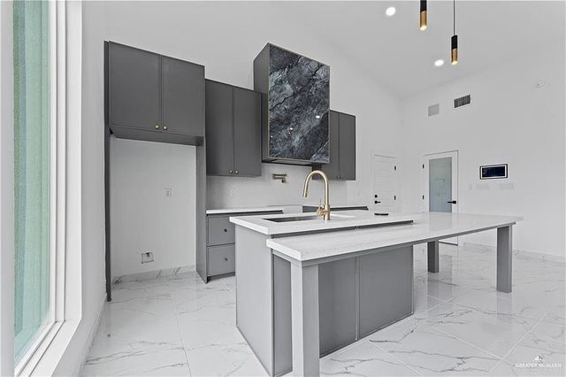 4124 Alexia Lane, Edinburg, TX 78542