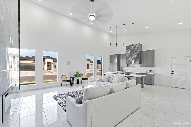 4124 Alexia Lane, Edinburg, TX 78542