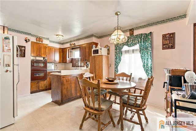 110 Stony Road, Edison, NJ 08817