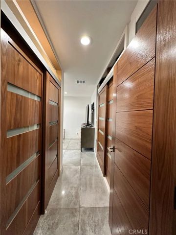 3007 S Hobart, Los Angeles, CA 90018