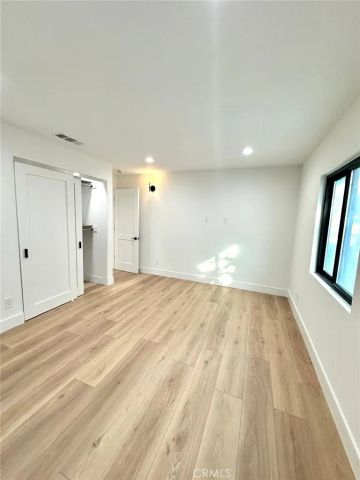 3007 S Hobart, Los Angeles, CA 90018