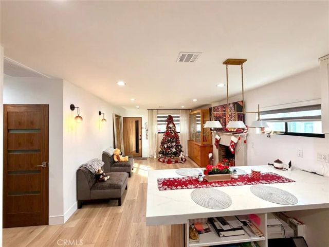 3007 S Hobart, Los Angeles, CA 90018