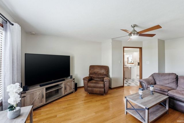 820 Lydia Drive, Warsaw, IN 46582