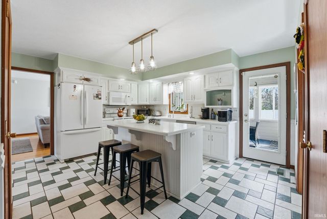 820 Lydia Drive, Warsaw, IN 46582