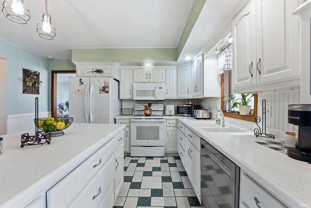 820 Lydia Drive, Warsaw, IN 46582