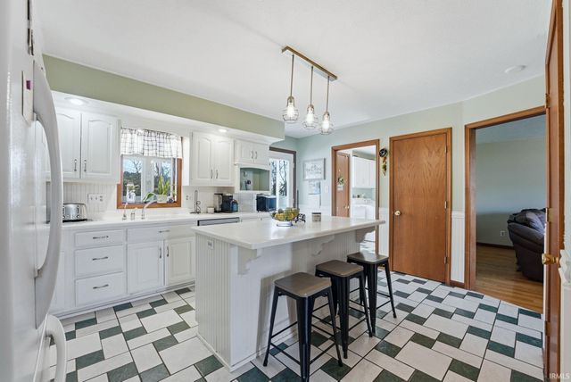 820 Lydia Drive, Warsaw, IN 46582